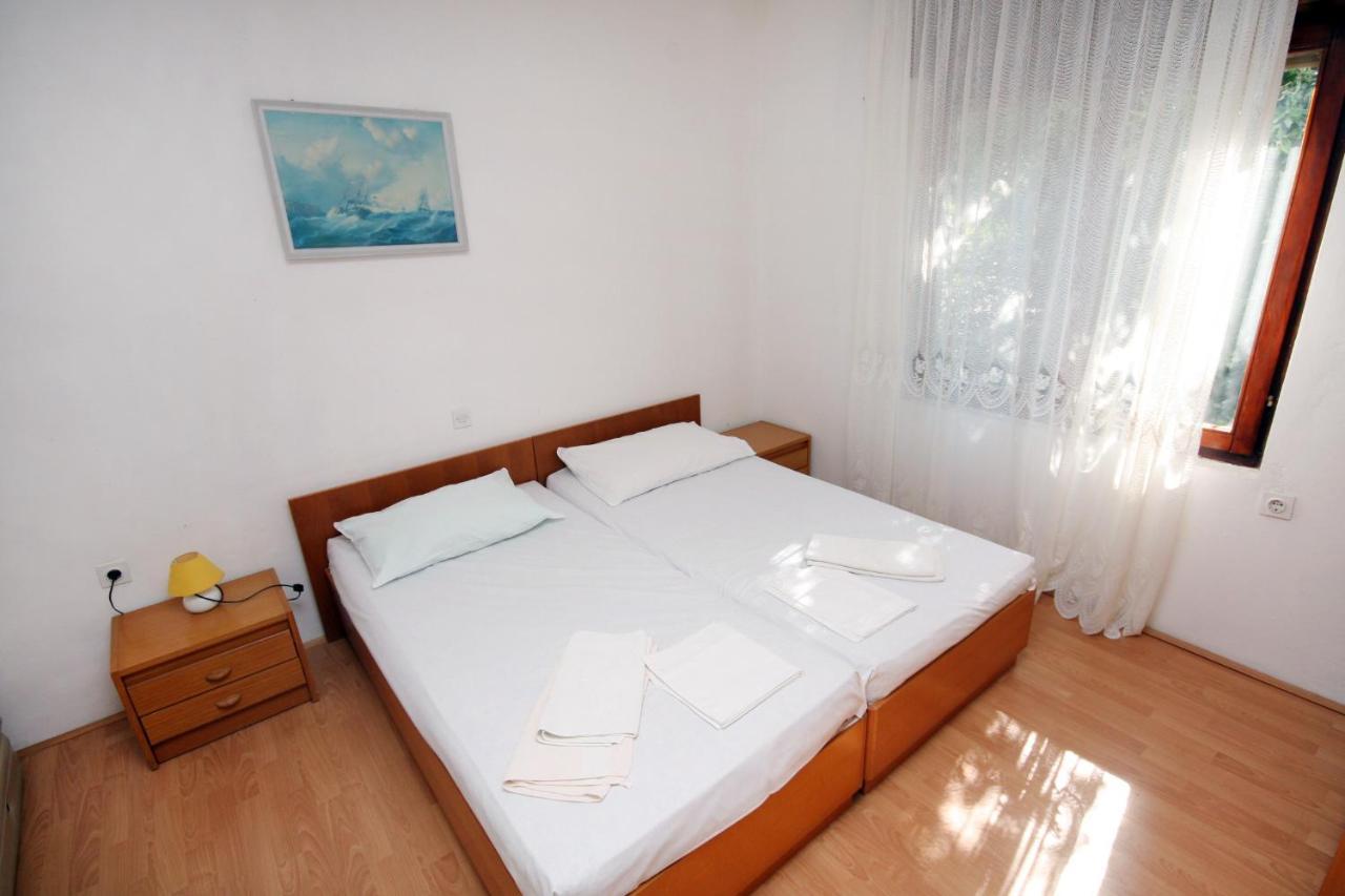 Apartments By The Sea Suha Punta, Rab - 5050 Kampor Exterior photo