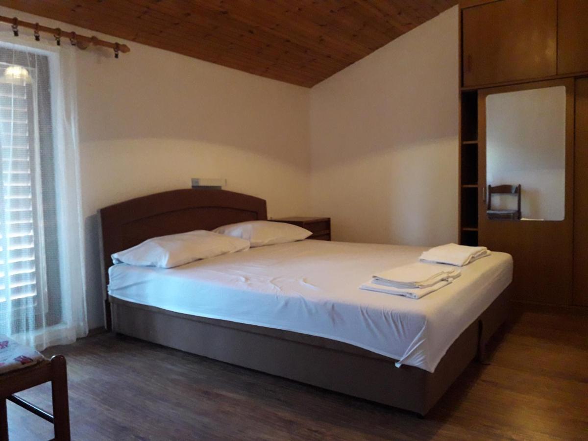 Apartments By The Sea Suha Punta, Rab - 5050 Kampor Exterior photo