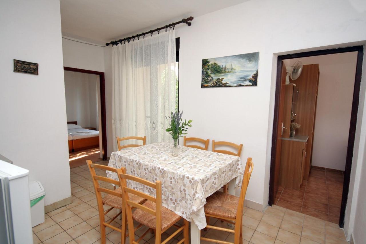 Apartments By The Sea Suha Punta, Rab - 5050 Kampor Exterior photo
