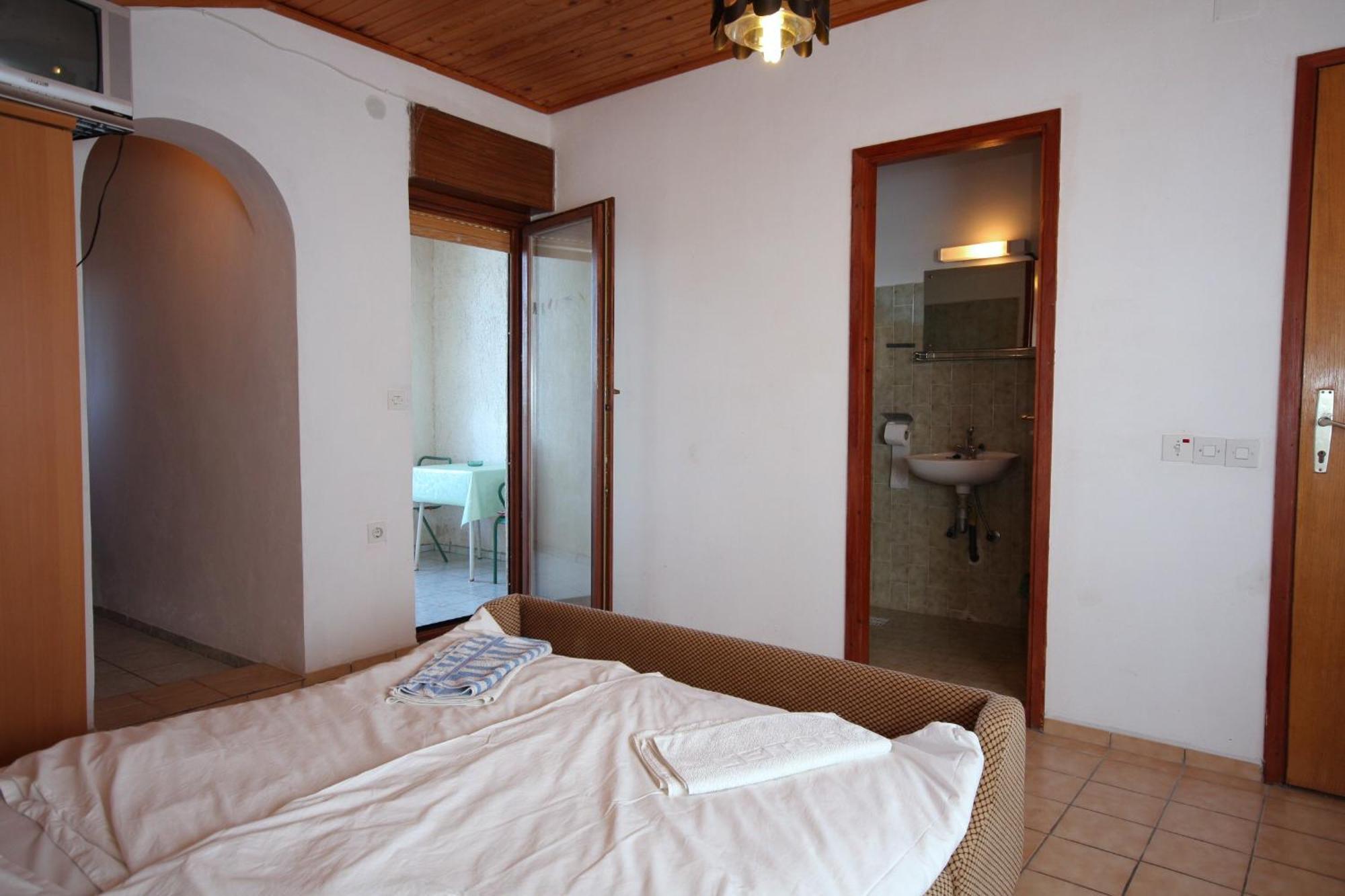 Apartments By The Sea Suha Punta, Rab - 5050 Kampor Room photo
