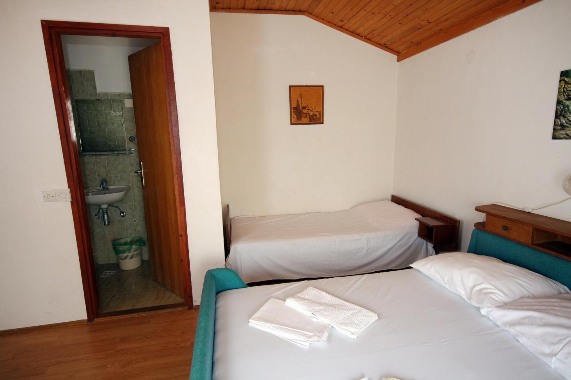 Apartments By The Sea Suha Punta, Rab - 5050 Kampor Room photo